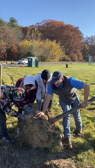 Keney Park Sustainability Project and Riverside Recapture Inc. collaborated to host educational events and a tree planting.